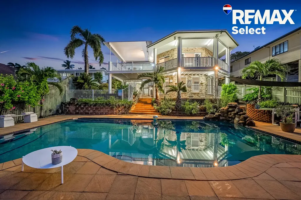 Sarina Beach 3房  Absolute WOW Factor - Architecturally Designed Coastal Masterpiece in Exclusive Sarina Beach Enclave!