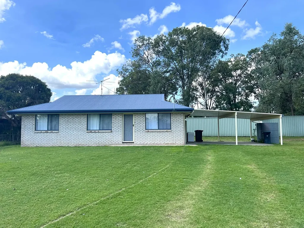 5 Club Court, Nanango, QLD 4615