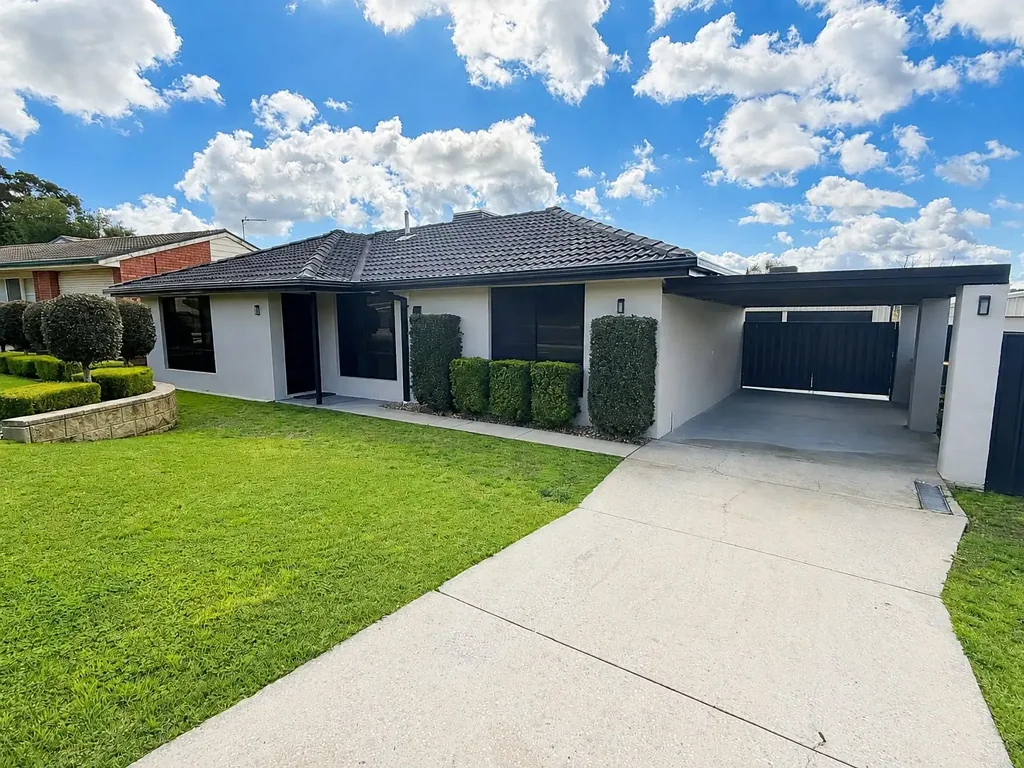 4 Bruce Street, West Wodonga, VIC 3690