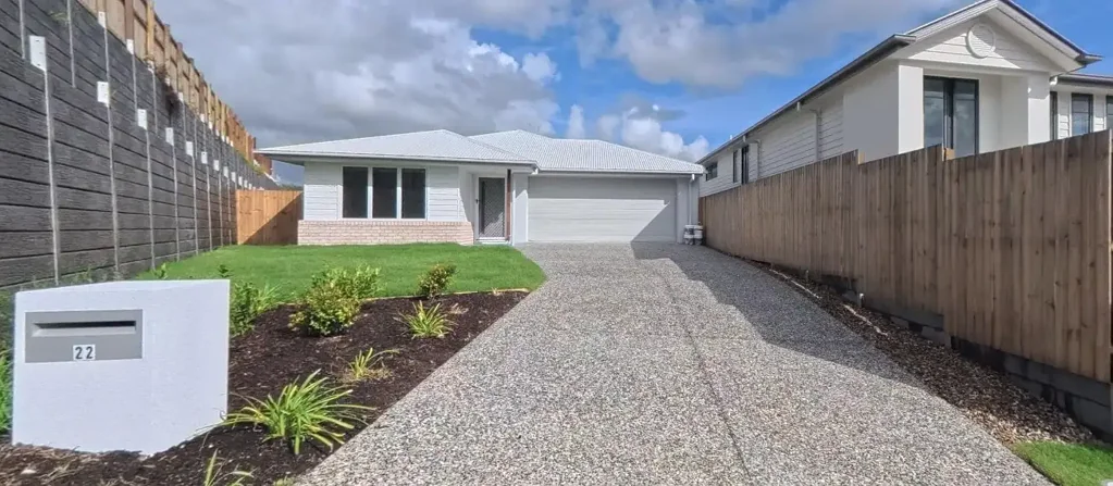 Spacious Brand-New 4-Bedroom, 2-Bathroom House
