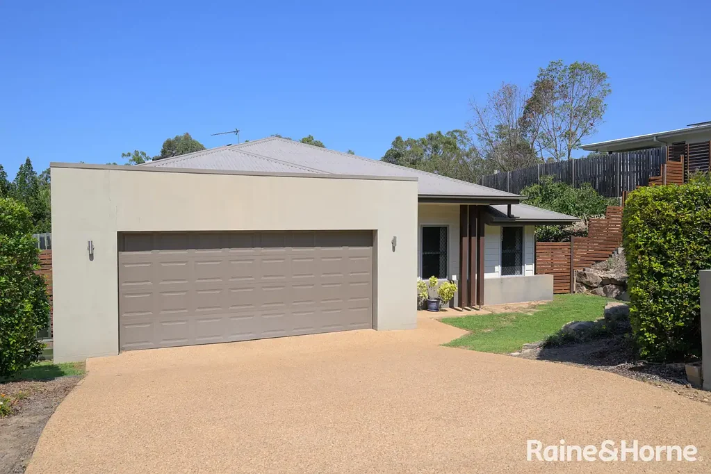 8 Carlsson Place, Kirkwood, QLD 4680