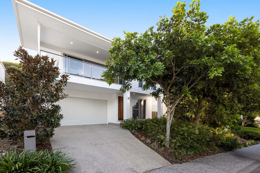 Yaroomba 4ห้องนอน PRESTIGE COASTAL HOME IN GATED COMMUNITY