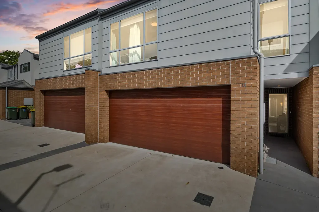 Oaks Estate 3 Bedroom Stylish Family Living with Exceptional Space and Comfort