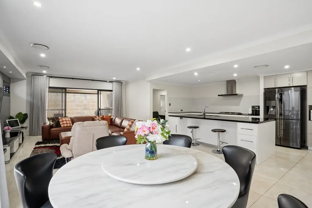 Meadow Springs 4Phòng ngủ Home Open This Sunday! Exceptional family space in a prized parkland setting