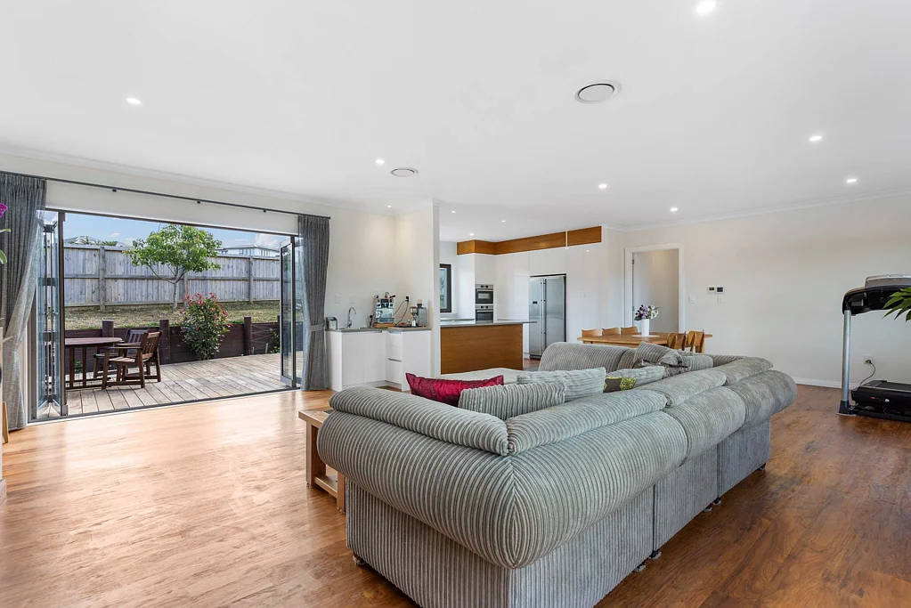 Beachlands 5Zimmer Now Priced 150K Below CV