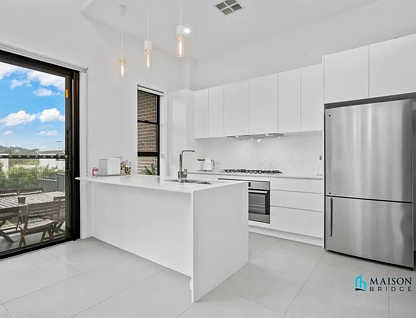 82A Evans Road, Dundas Valley, NSW 2117, 4部屋, 2バスルーム, Apartment