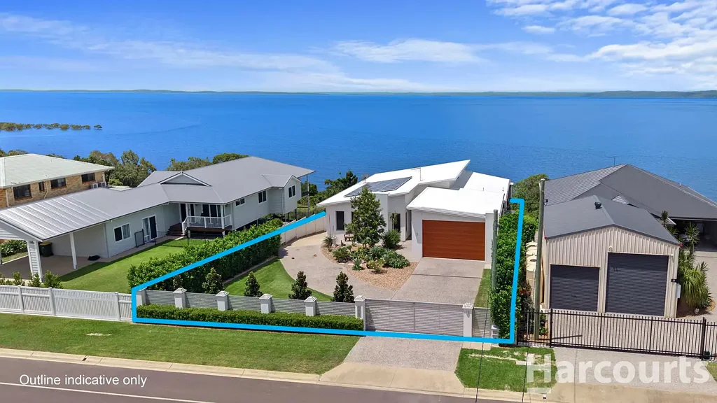 River Heads 3ห้องนอน "Stunning Waterfront Living - A View Like No Other" - Private inspections only