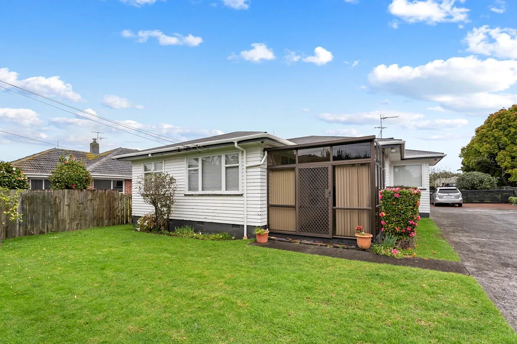1/18 Sunnyside Crescent, Papatoetoe, Manukau City, Auckland