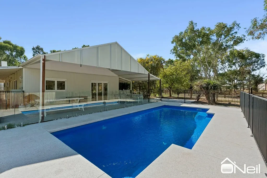 Oakford 3房  A PEACEFUL EQUESTRIAN LIFESTYLE
