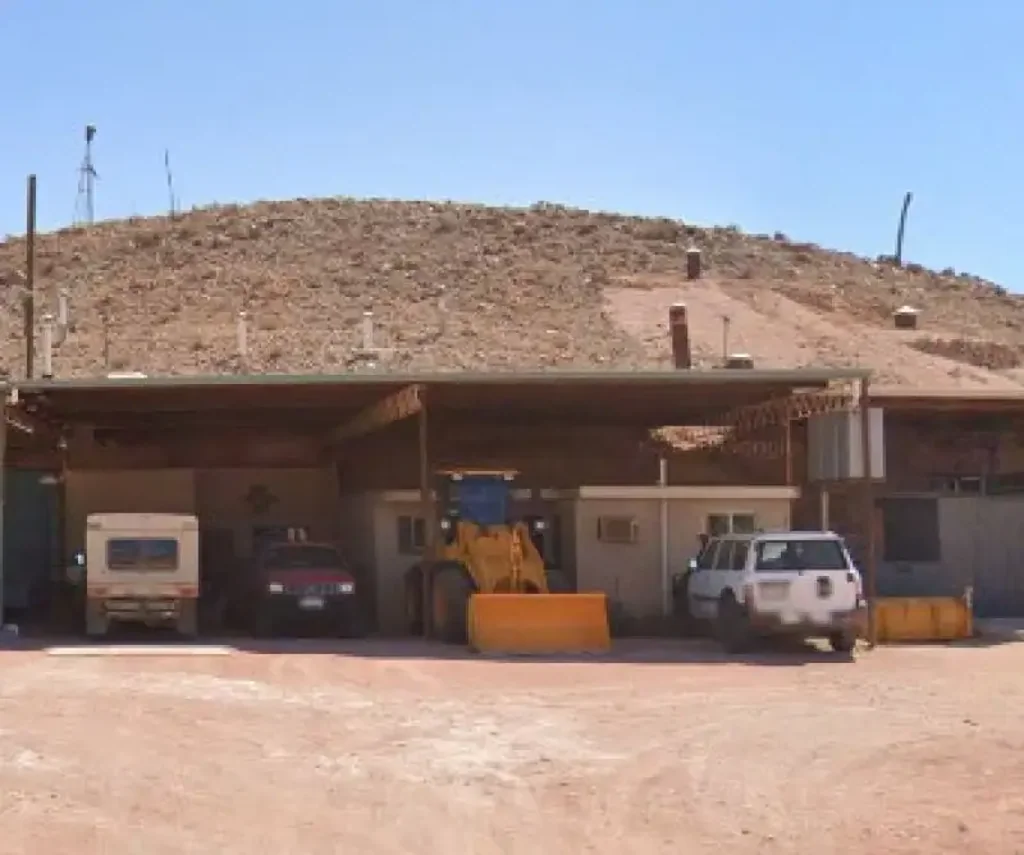 Coober Pedy 3 Bedroom DUGOUT IN NEED OF RENOVATION - LIVE IN & RENOVATE