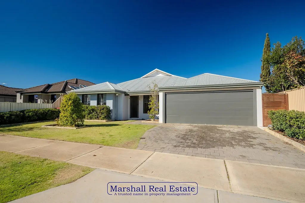 4x2 Family Home with Theatre & Alfresco in Prime Location!
