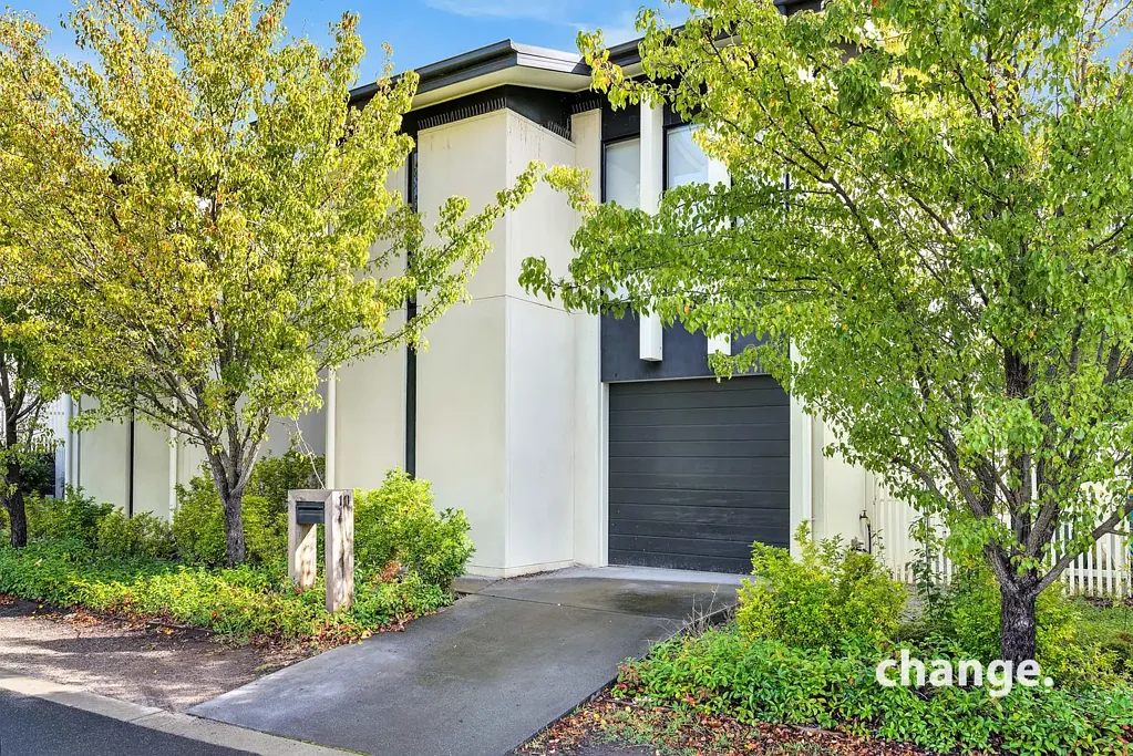 10 Greenwich Crescent, Bundoora, VIC 3083
