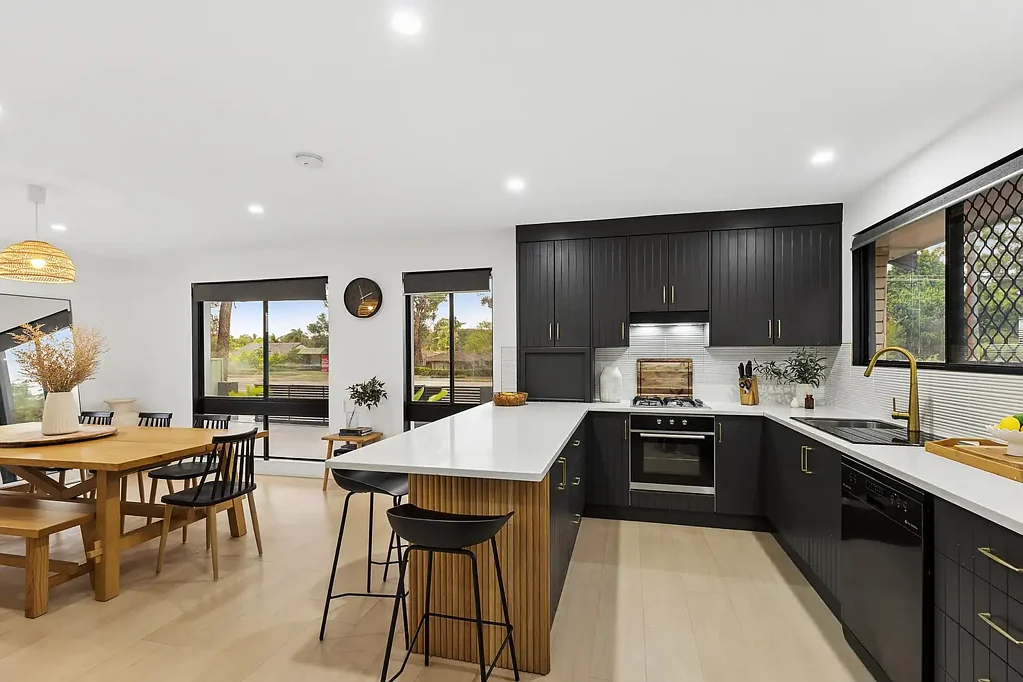 Kincumber 4房  Family comfort meets modern convenience