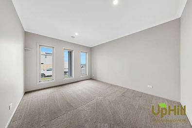3 Dromore Avenue, Clyde North, VIC 3978, 4 Bedrooms, 2 Bathrooms, House