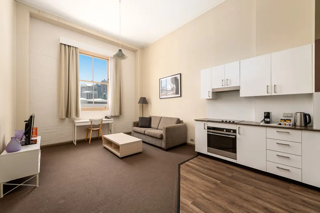 Pyrmont 1房 城市核心一居室 尽享CBD景观 高端装修 宽敞舒适 投资自住佳选 Contemporary Living in the Iconic Goldsbrough Warehouse