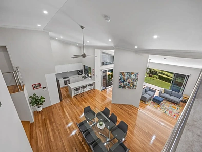 Brookwater 4બેડરૂમ Family Home Boasting Stunning High Ceilings