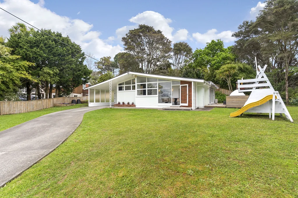 246 Glengarry Road, Glen Eden