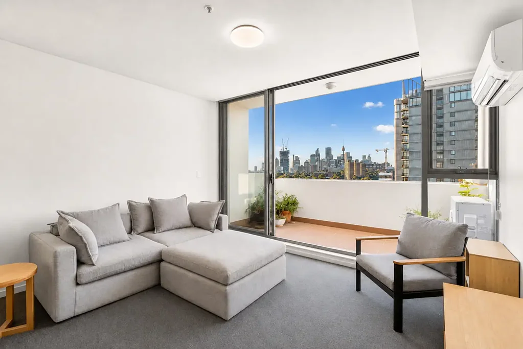 Dual level apartment with impressive views in resort style setting