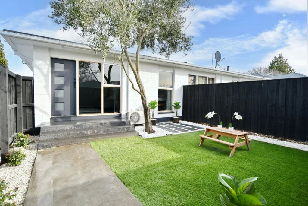Hillmorton 2બેડરૂમ Entry level, Lock & Leave! - Freehold Title