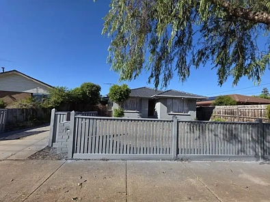 39 Oldershaw Road, Melton, VIC 3337, 6 slaapkamers, 2 badkamers, House
