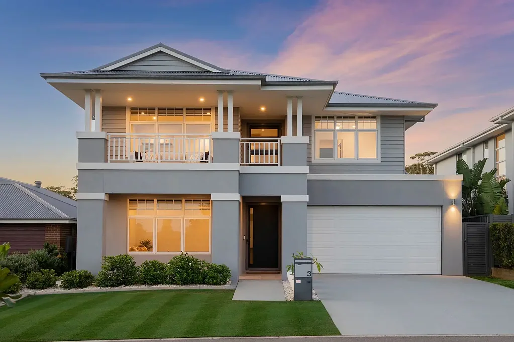 3 Windsurf Circuit, Fern Bay, NSW 2295