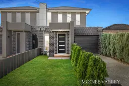 54 Riverside Avenue, Avondale Heights