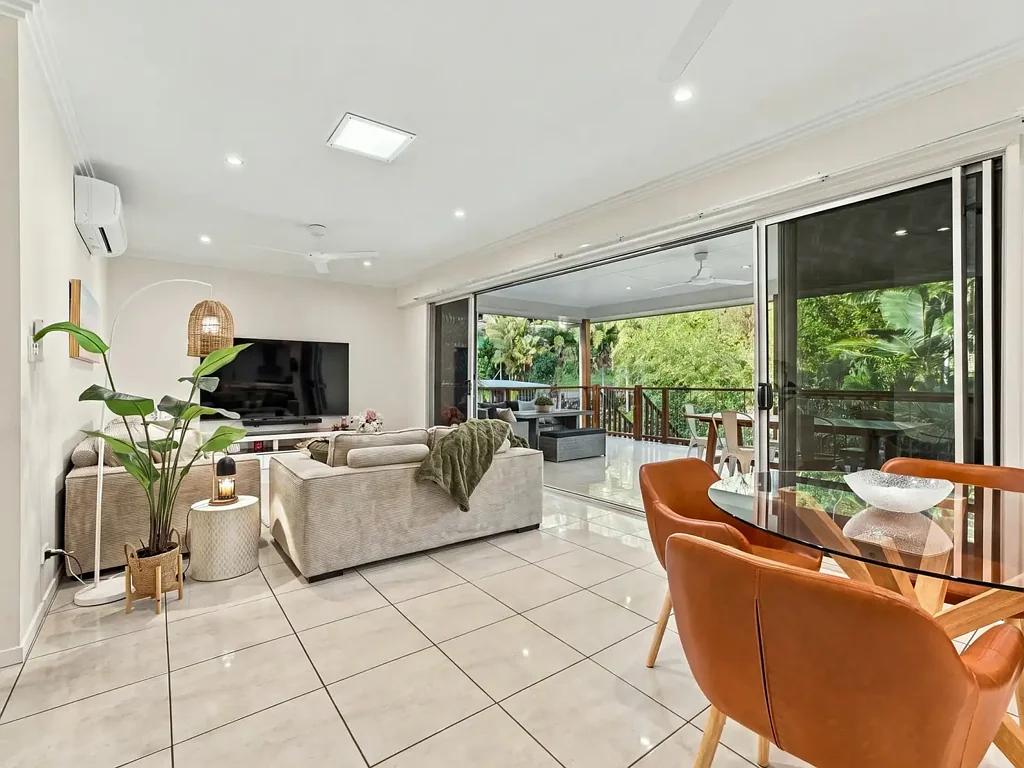 Edge Hill 4ਬੈੱਡਰੂਮ Contemporary Luxury, Tropical Lifestyle, Dress-Circle Location