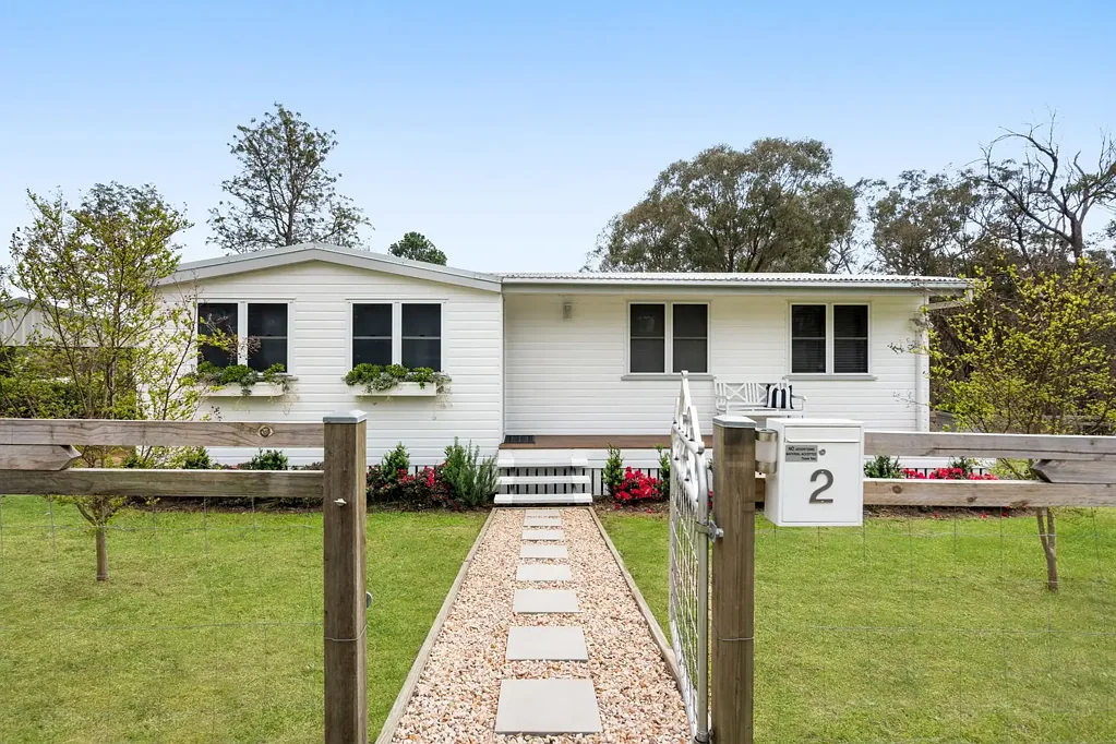 2 Ladybird Lane, Crows Nest, QLD 4355