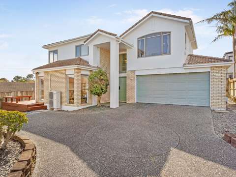 Bucklands Beach 4房  Renovated Family Home in Macleans College Zone