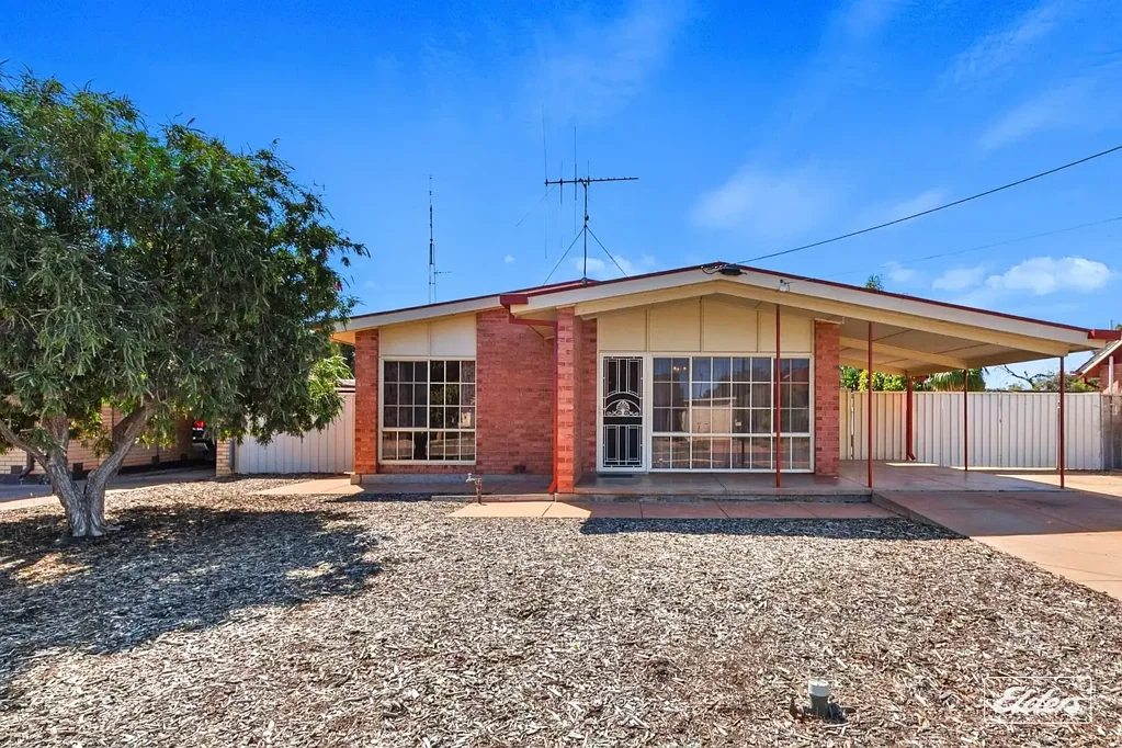 Whyalla Norrie 3બેડરૂમ LOCATION HAS IT ALL – THE PERFECT START OR SMART INVESTMENT