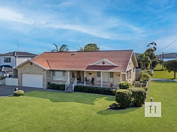 33 Sturt Street, Swansea