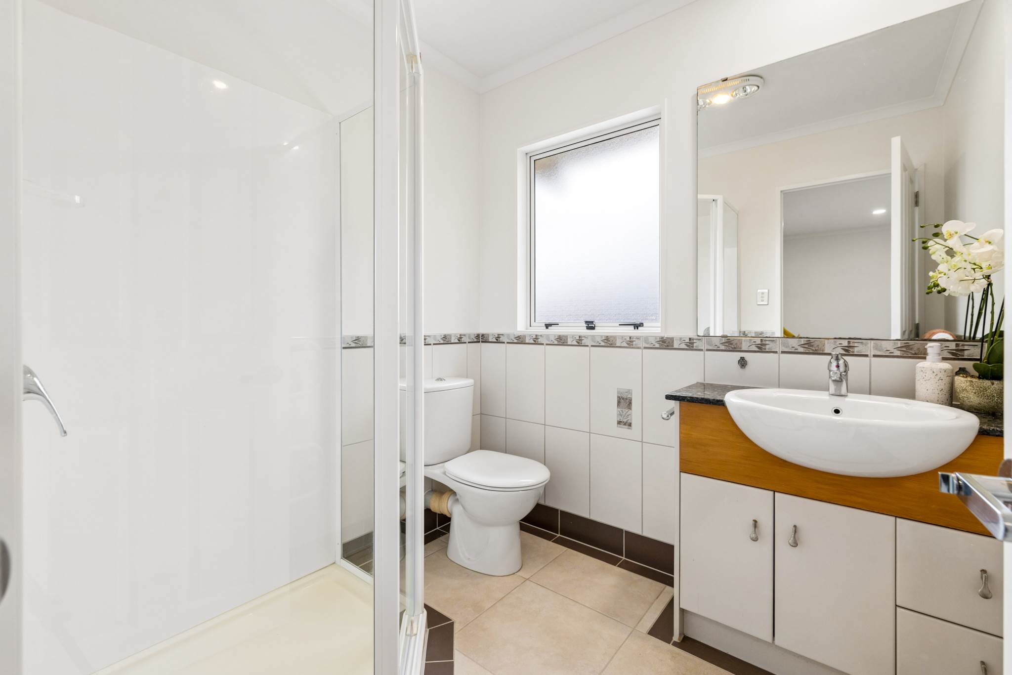 11 Earlshall Drive, Flat Bush, photo 12