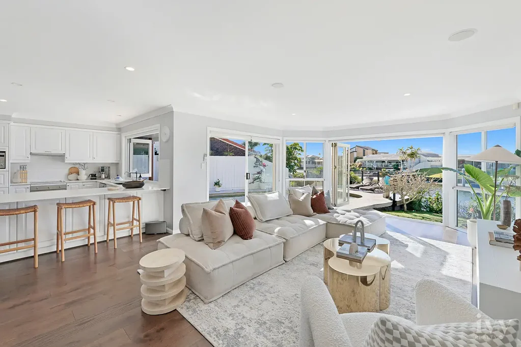 Paradise Point 5房  Exceptional Waterfront Family Entertainer with Private Pontoon