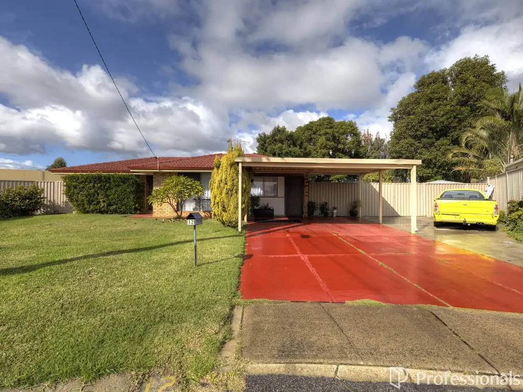 High Wycombe 3ਬੈੱਡਰੂਮ Retain and Build Opportunity - Grab this one for the kids