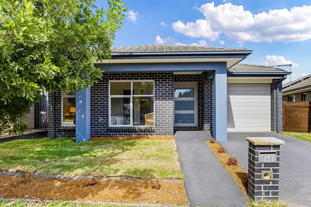 25 Howarth Street, Ropes Crossing, NSW 2760
