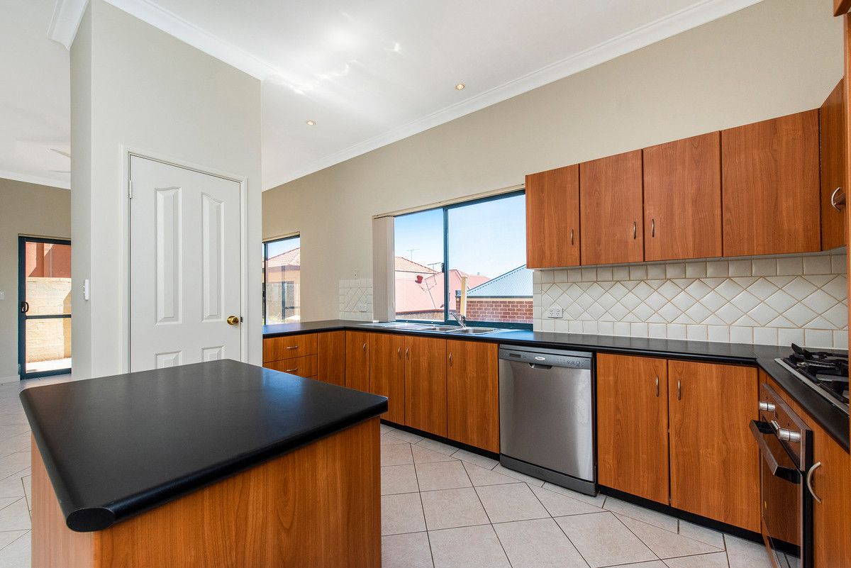 24 WITTENOOM ST, EAST PERTH WA 6004, 0部屋, 0バスルーム, House