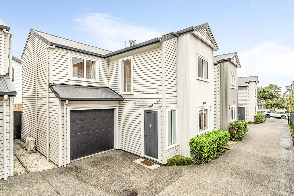 Point England 4房  Stand-Alone Home with Bungalow-Inspired Charm