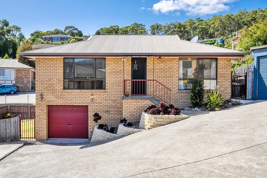 2/3 Anita Place, Glenorchy, TAS 7010