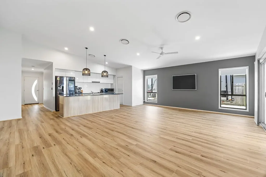 Nirimba 4房  Spacious Family Living + 540sqm Block + Pool