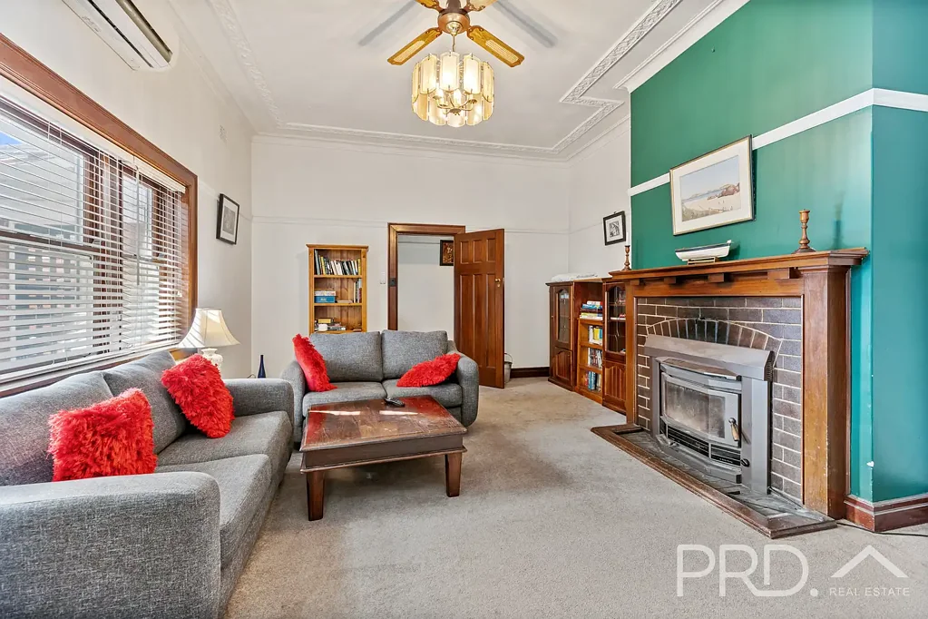 Batlow 3 Bedroom Character & Versatility!