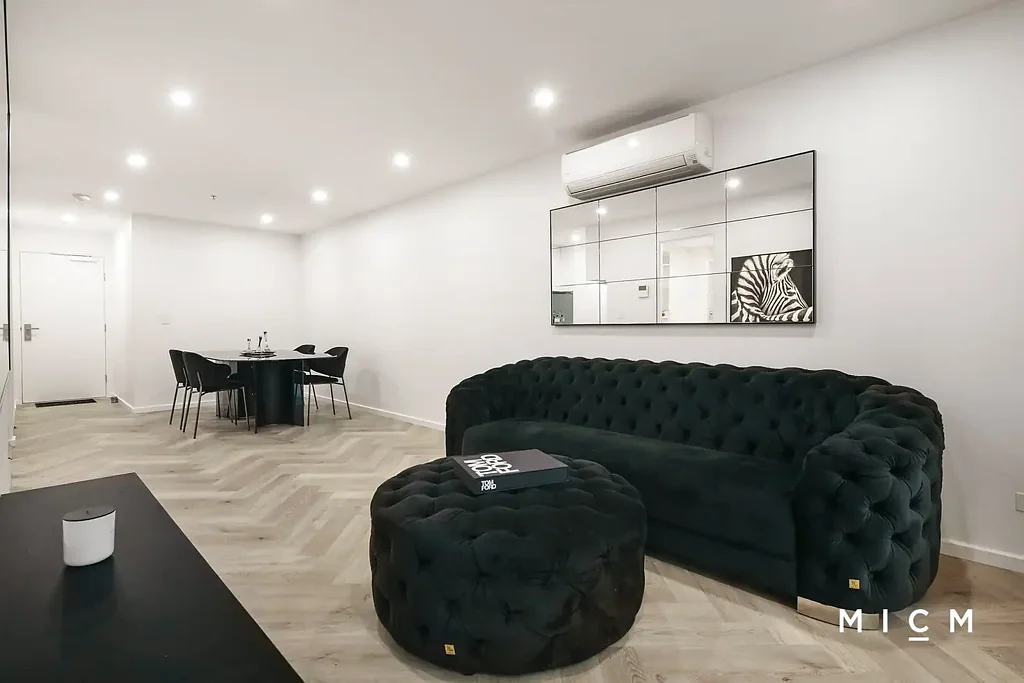 Southbank 2 Bedroom North-Facing Brilliance with Commanding City and River Views
