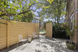 1/18-20 Narong Road, Caulfield North