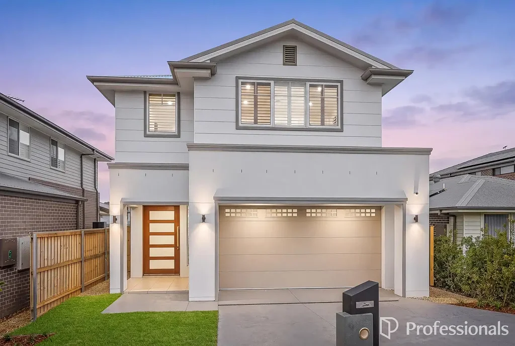Box Hill 4Zimmer Sophisticated Family Luxury with Energy-Efficient Living