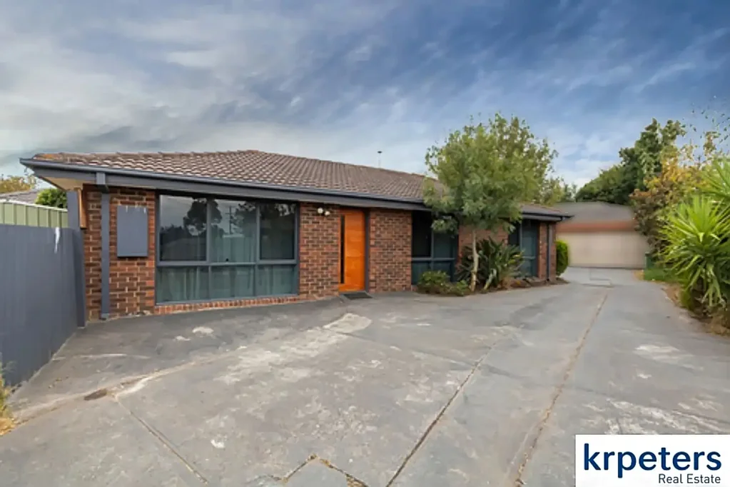 Pakenham 3房 宽敞三卧 光照充足 砖砌单层单元 408㎡占地 首次购房优选 Spacious Unit Near Parks & Amenities - NO BODY CORP!