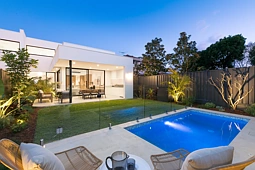 17b Saunders Bay Road, Caringbah South