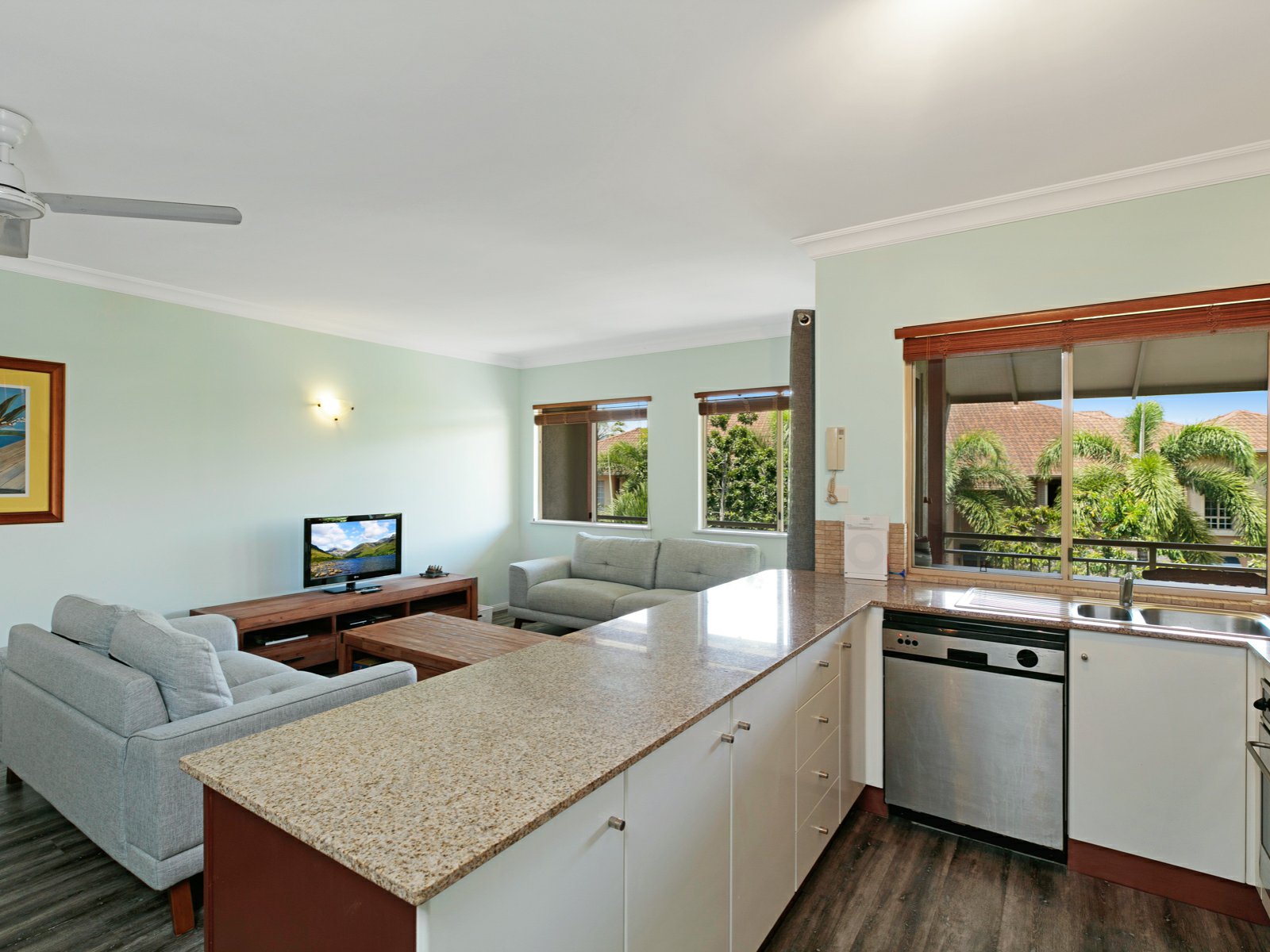 UNIT 202 2-10 GREENSLOPES ST, CAIRNS NORTH QLD 4870, 0 chambres, 0 salles de bain, House