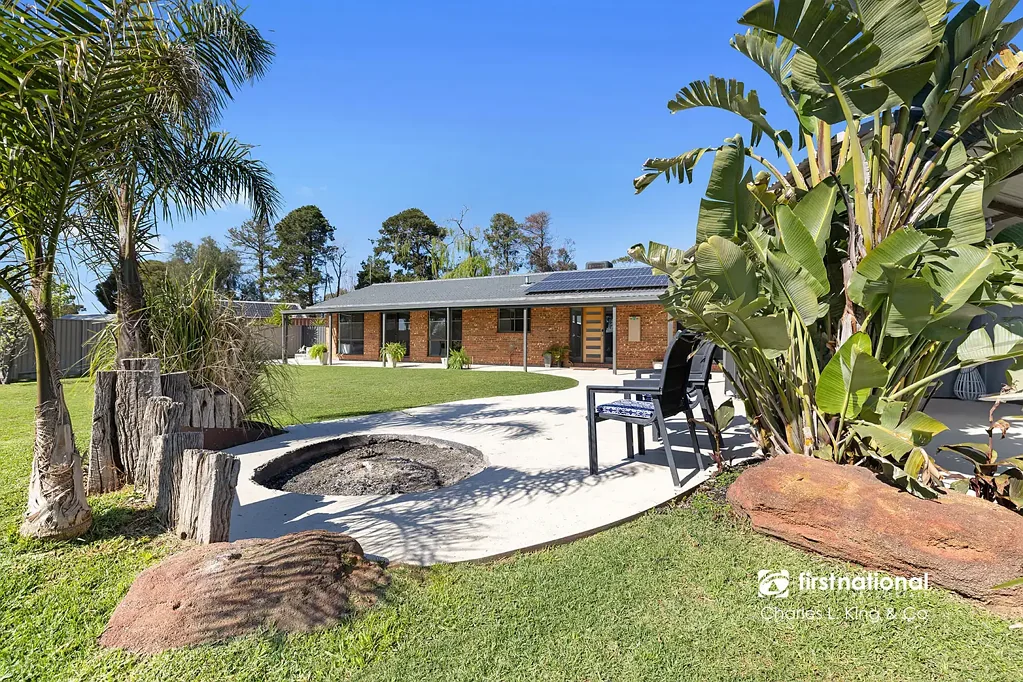Echuca 4Phòng ngủ Renovated Acre Lifestyle – Room for the Family, Caravan & More!