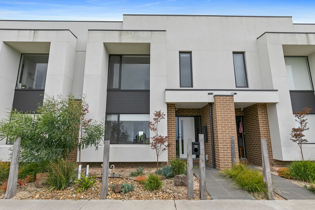 4 bedroom, 3 bathroom home