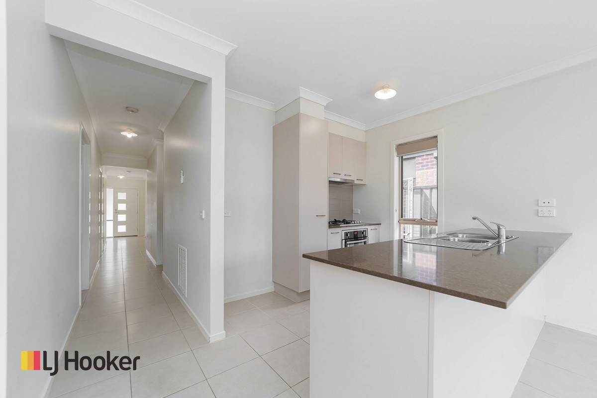 30 BANDICOOT RD, CRAIGIEBURN VIC 3064, 0 rūma, 0 rūma horoi, House