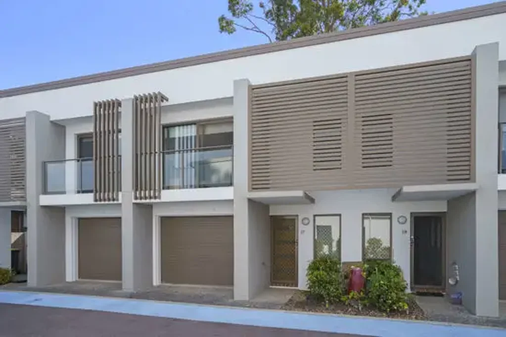 Beautiful 3 bedrooms Townhouse in Calamvale